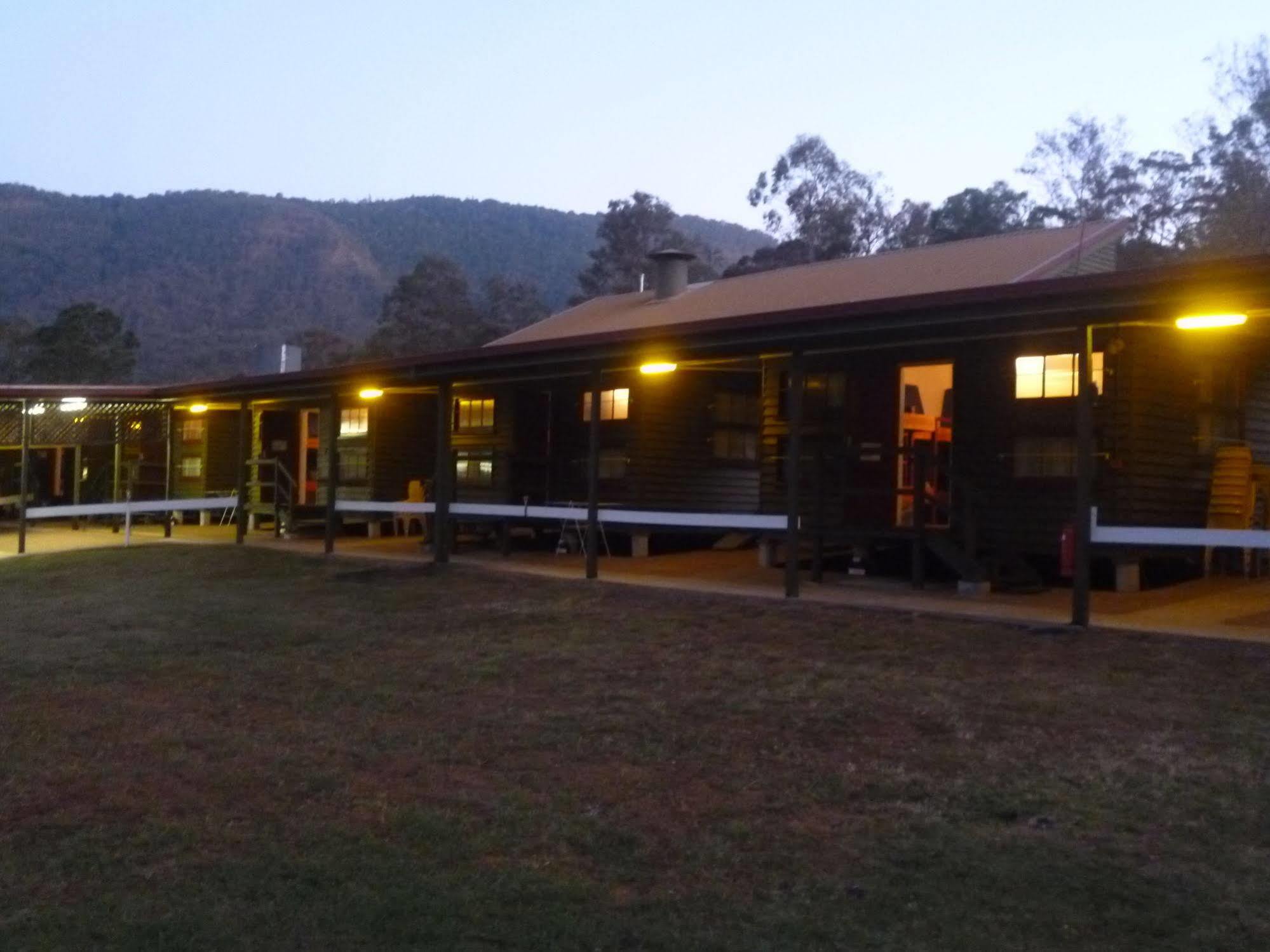 Christmas Creek Cafe & Cabins Lamington Eksteriør billede